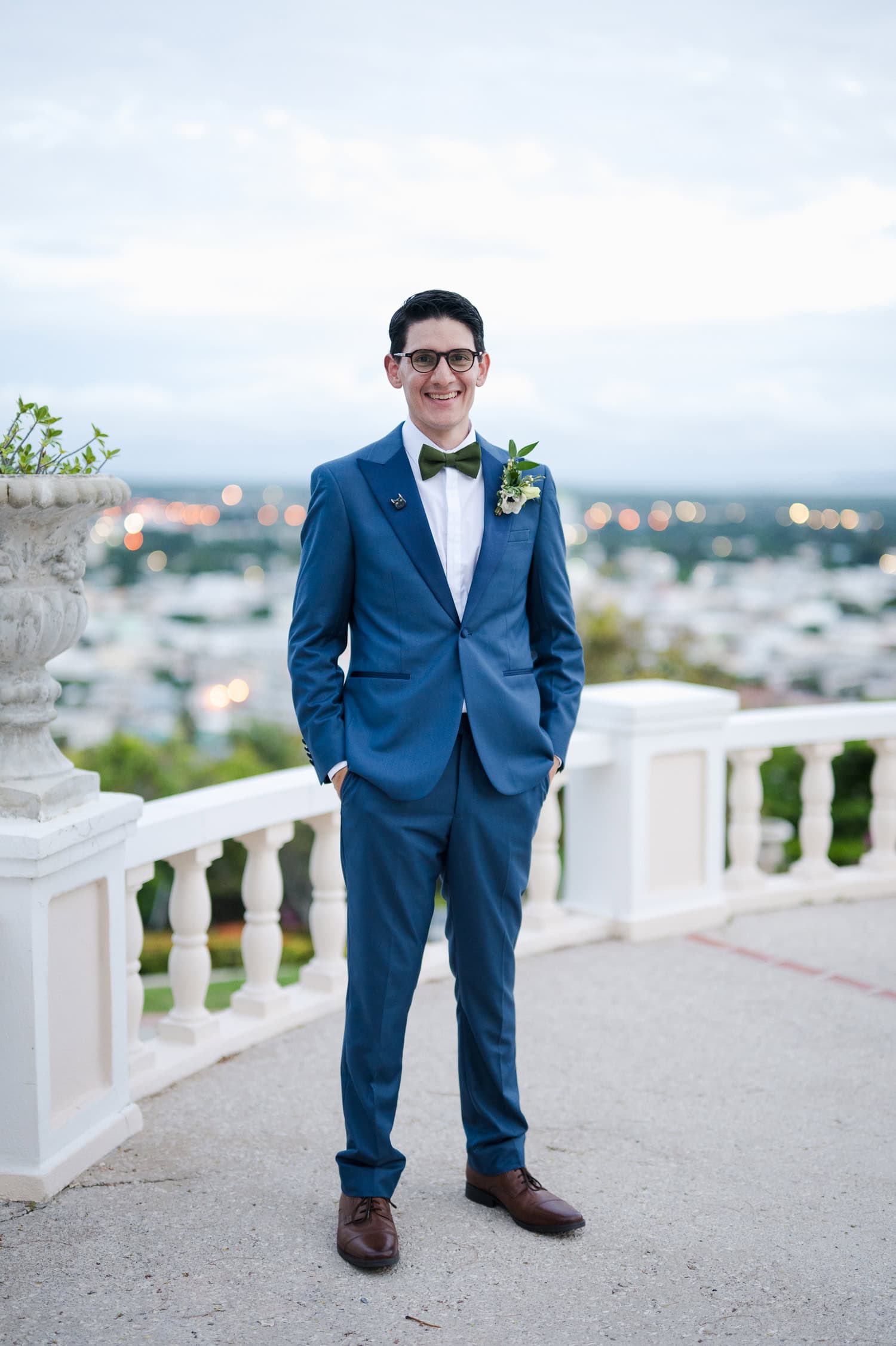 fotografia de micro boda en hotel ponce plaza y castillo serralles de ponce, puerto rico