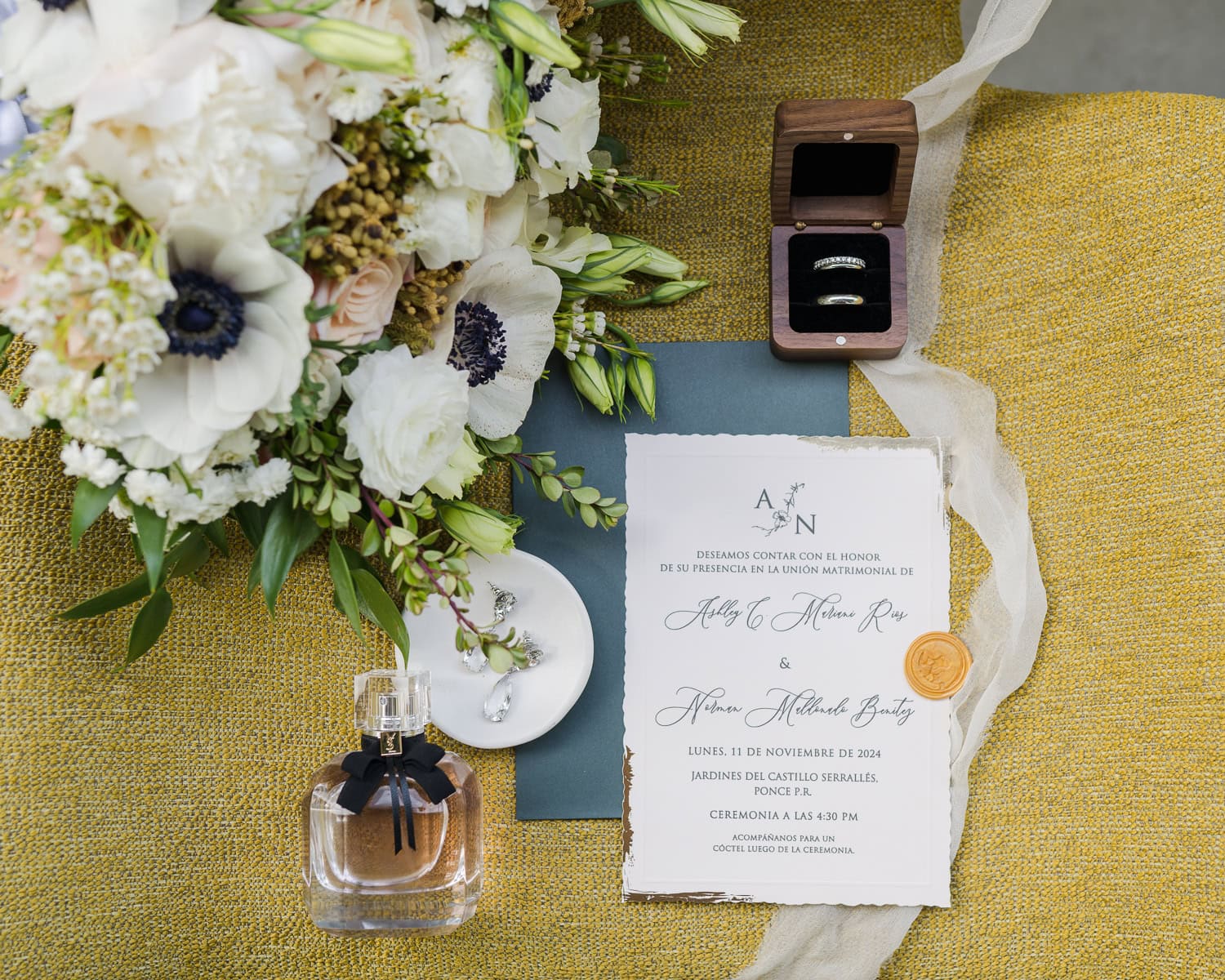 fotografia de micro boda en hotel ponce plaza y castillo serralles de ponce, puerto rico