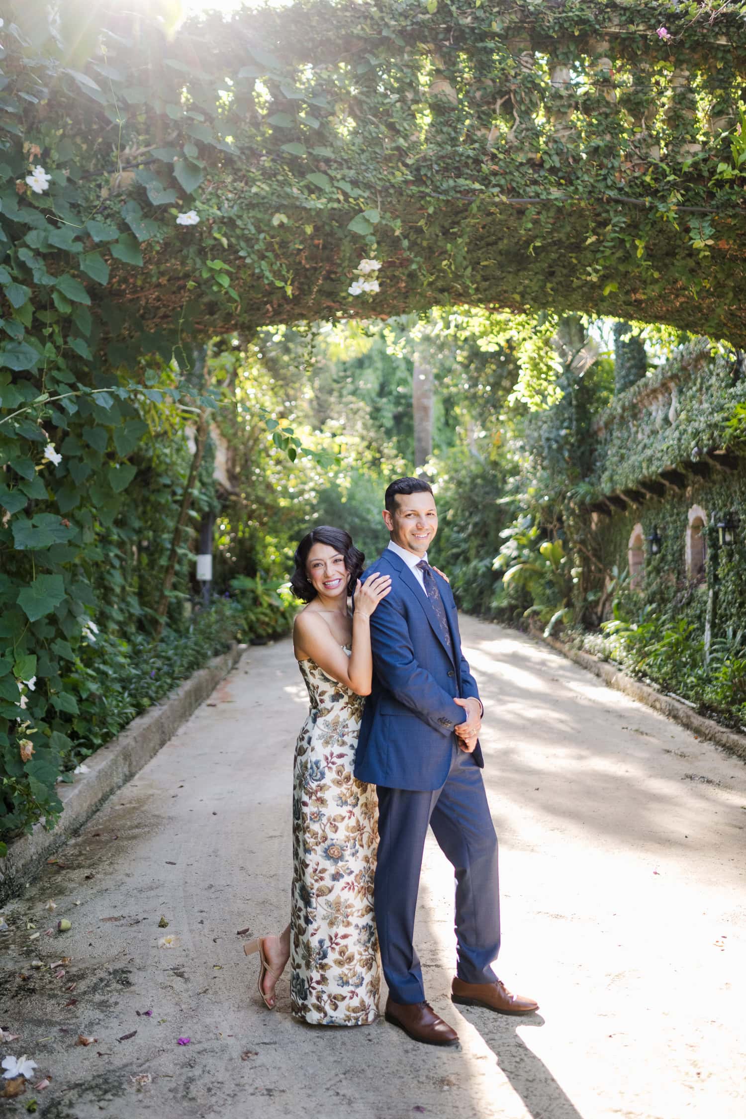 Newlywed photoshoot at Hacienda Siesta Alegre with lush gardens by Puerto Rico wedding photographer