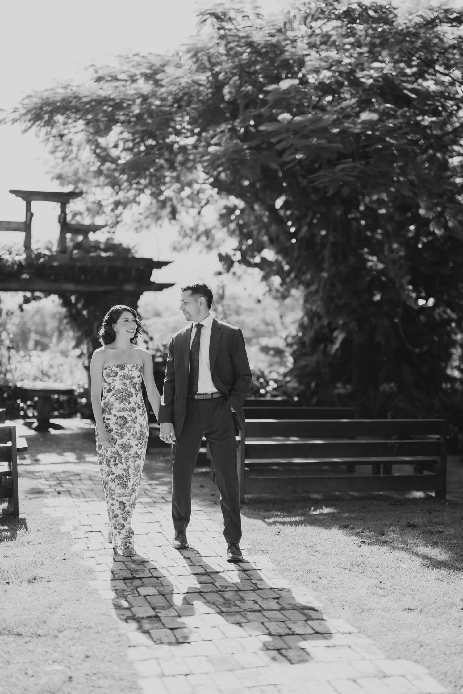 Newlywed photoshoot at Hacienda Siesta Alegre with lush gardens by Puerto Rico wedding photographer