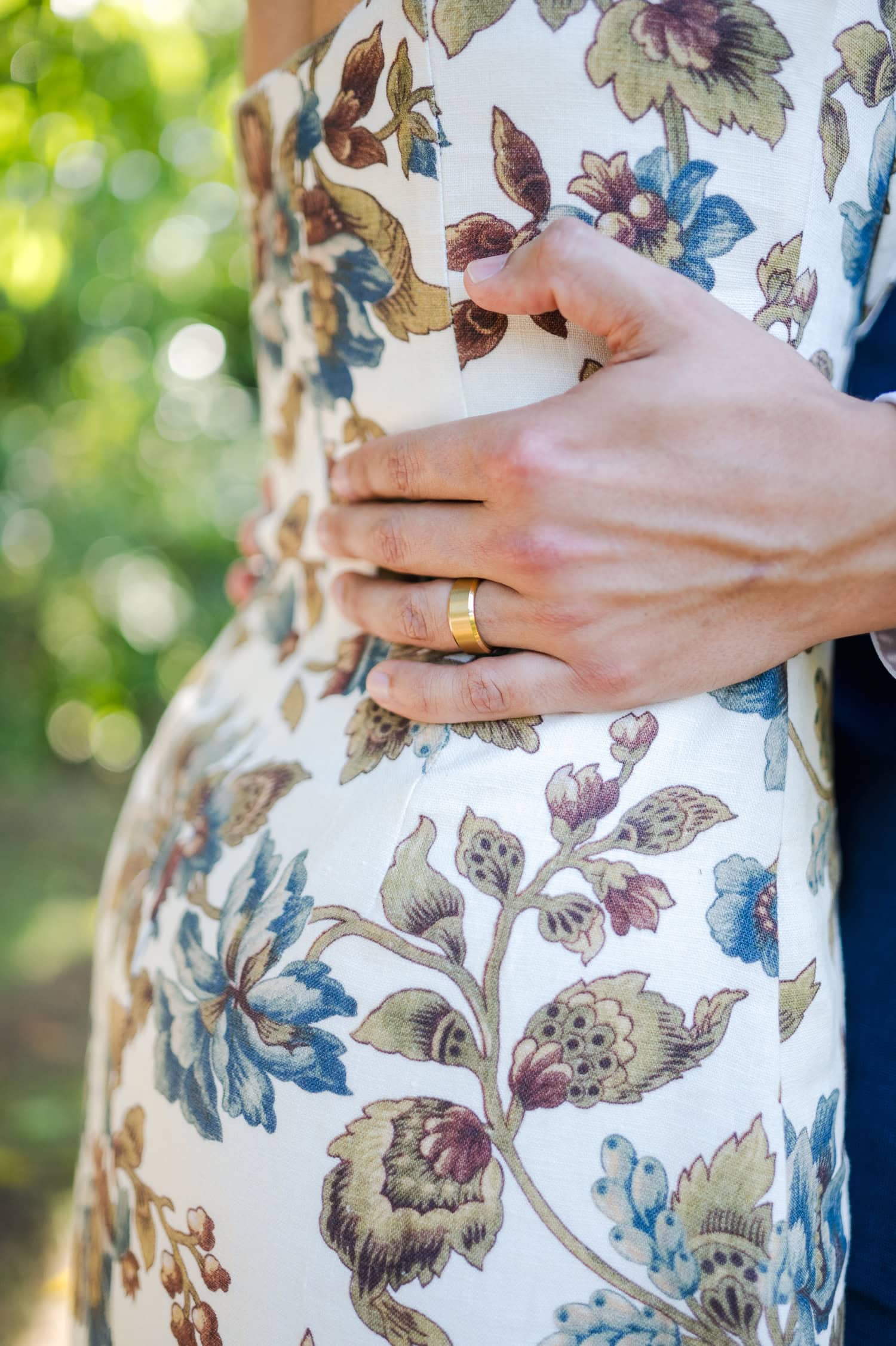 Newlywed photoshoot at Hacienda Siesta Alegre with lush gardens by Puerto Rico wedding photographer