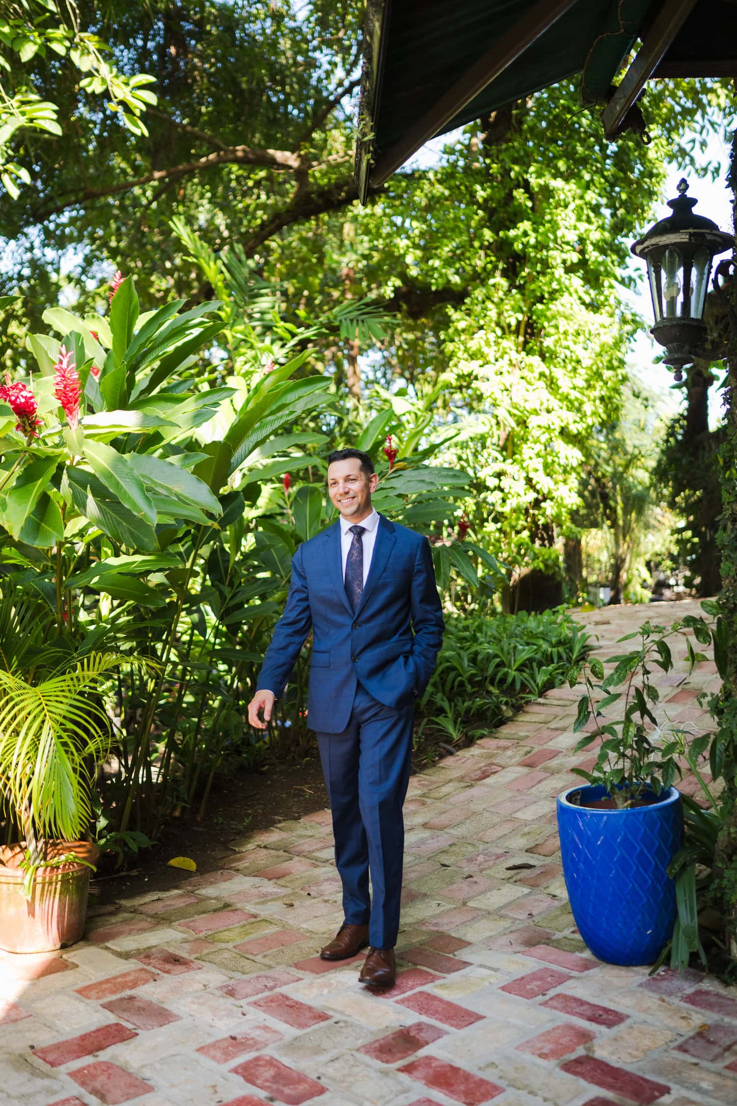 Newlywed photoshoot at Hacienda Siesta Alegre with lush gardens by Puerto Rico wedding photographer