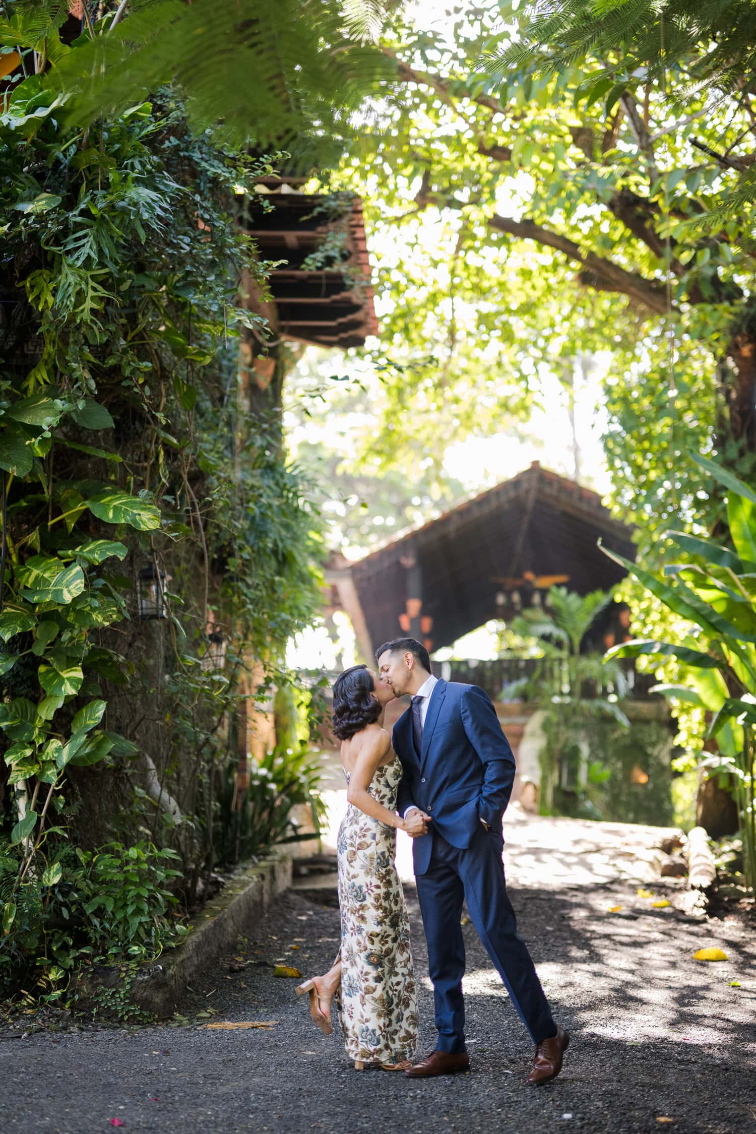 Newlywed photoshoot at Hacienda Siesta Alegre with lush gardens by Puerto Rico wedding photographer