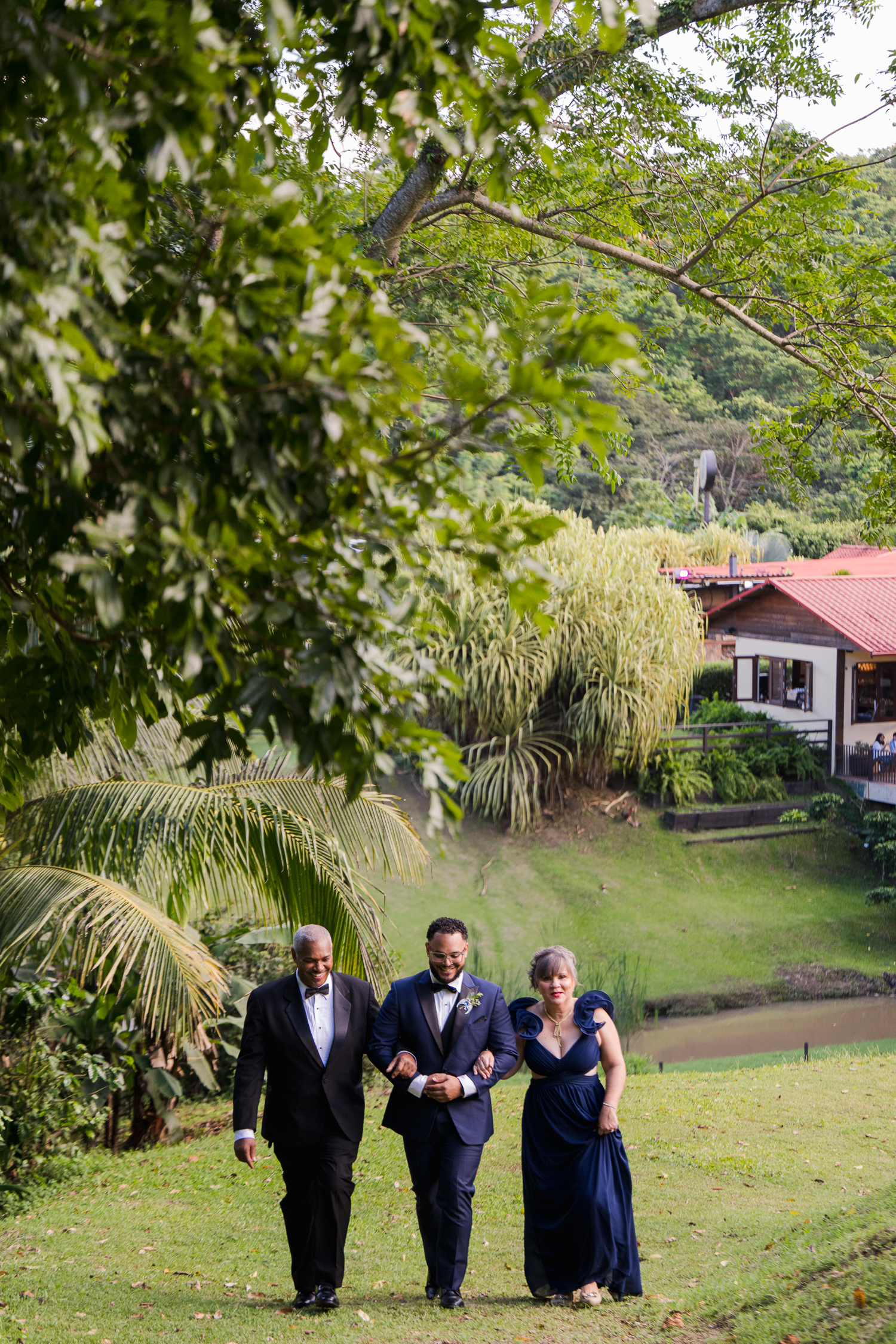 fotografia de bodas en Hacienda Munoz en San Lorenzo, Puerto Rico