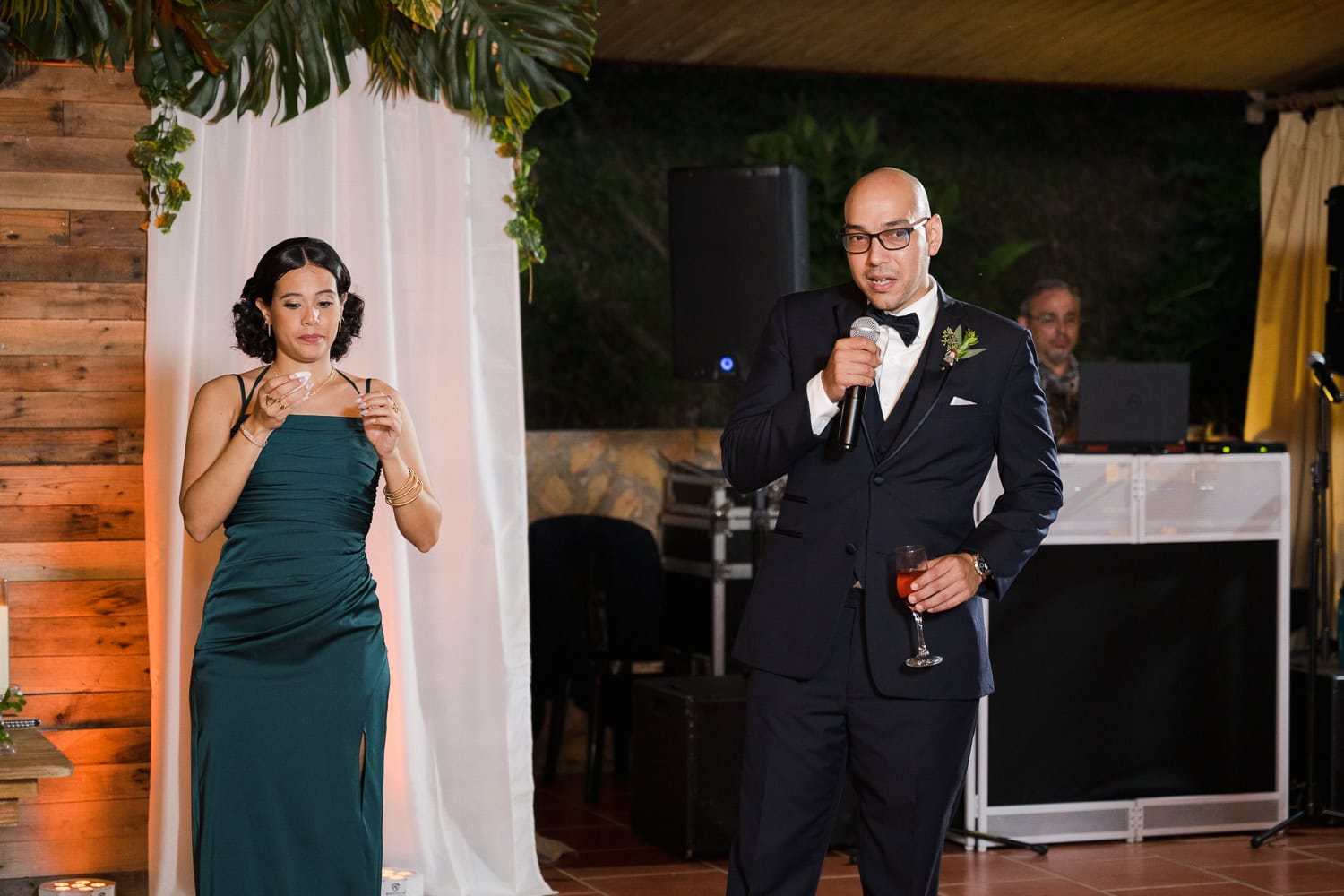 fotografia de bodas en Hacienda Munoz en San Lorenzo, Puerto Rico