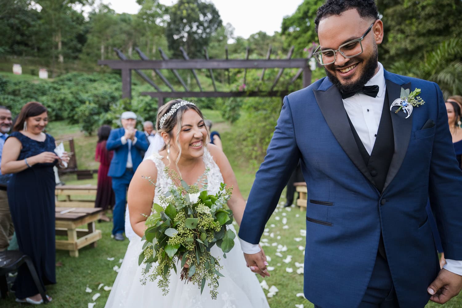 fotografia de bodas en Hacienda Munoz en San Lorenzo, Puerto Rico