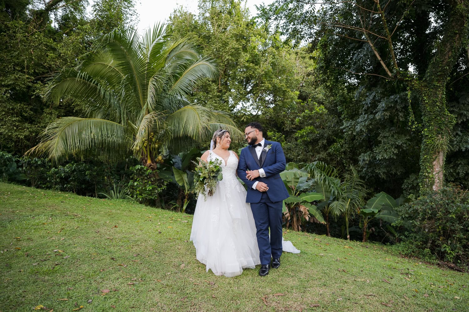 fotografia de bodas en Hacienda Munoz en San Lorenzo, Puerto Rico