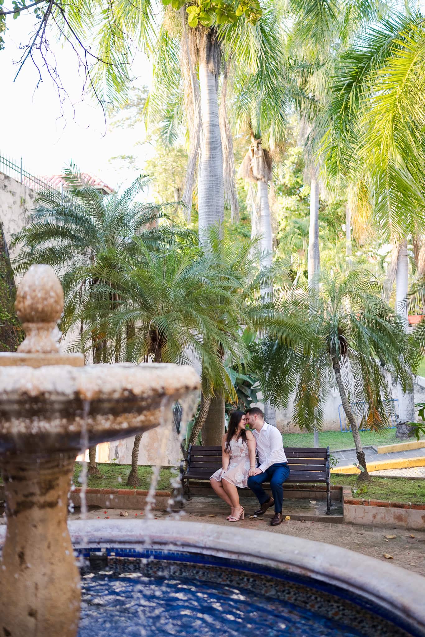 viejo-san-juan-sesion-love-story-engagement-session-old-san-juan-puerto-rico-11.jpg