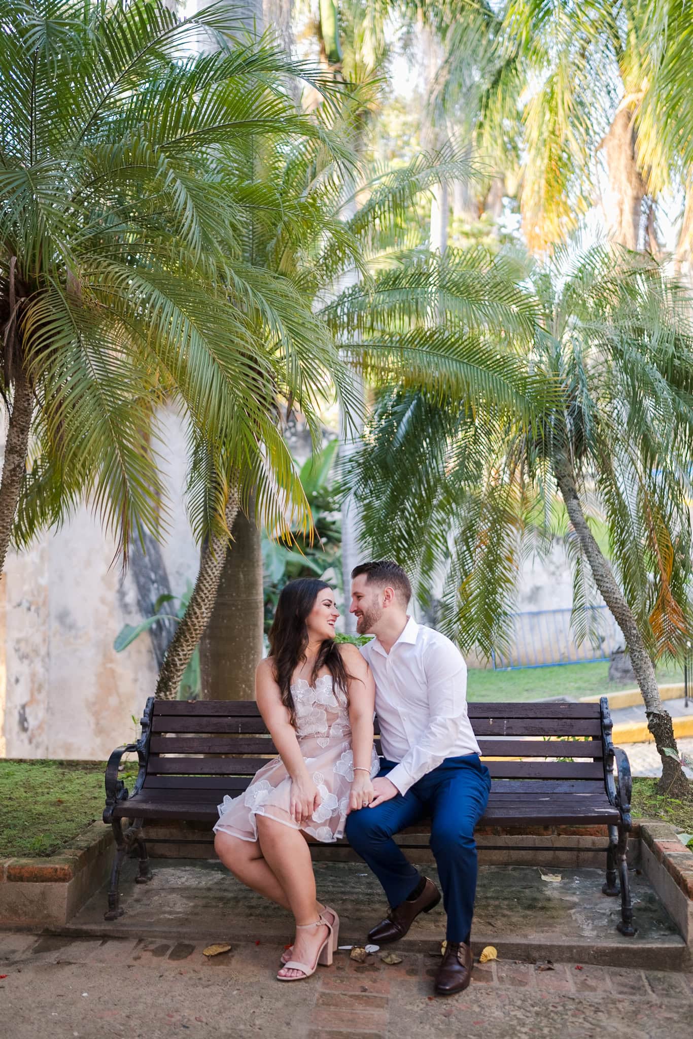viejo-san-juan-sesion-love-story-engagement-session-old-san-juan-puerto-rico-12.jpg