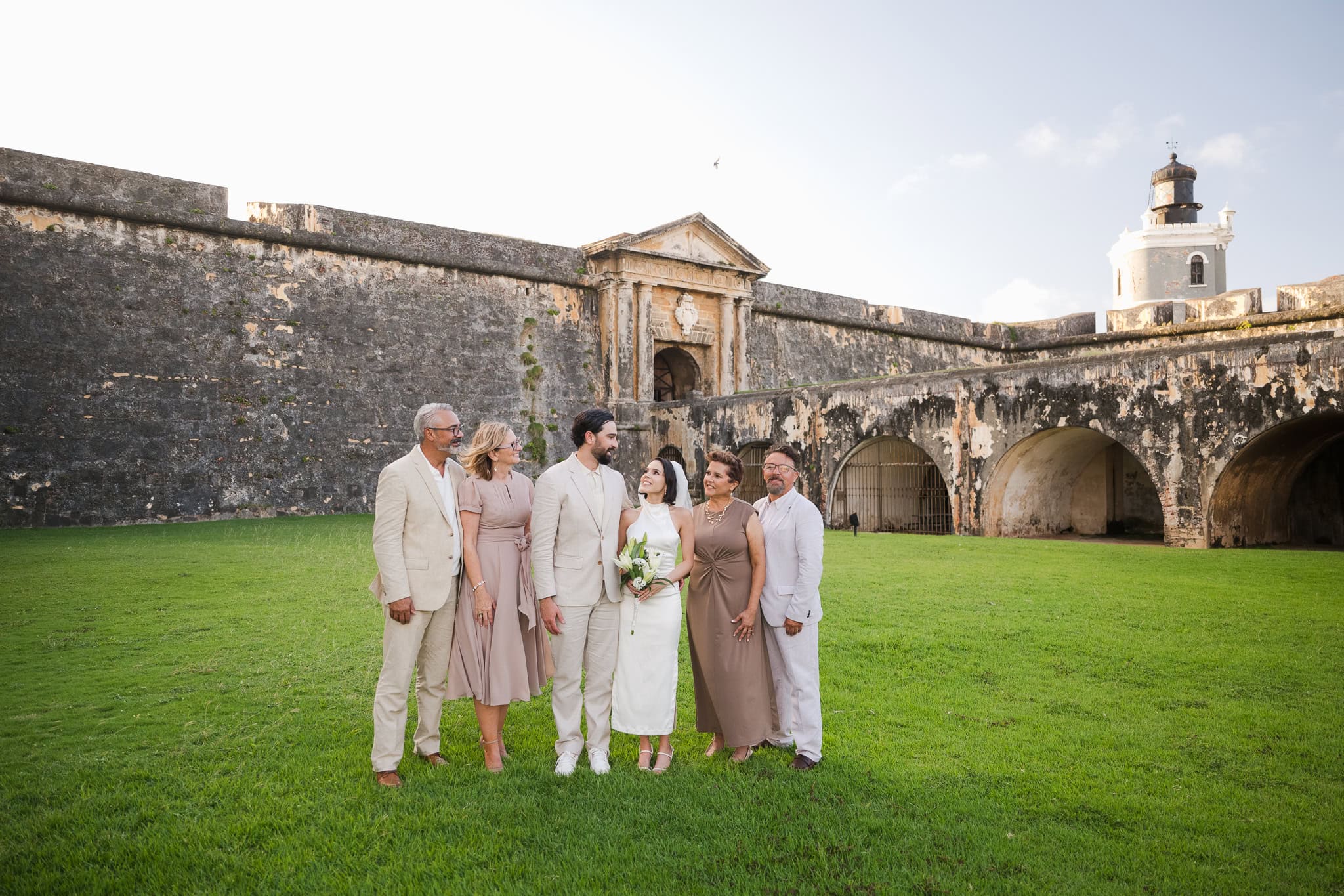 El morro fortress wedding ceremony by Old San Juan wedding photographer