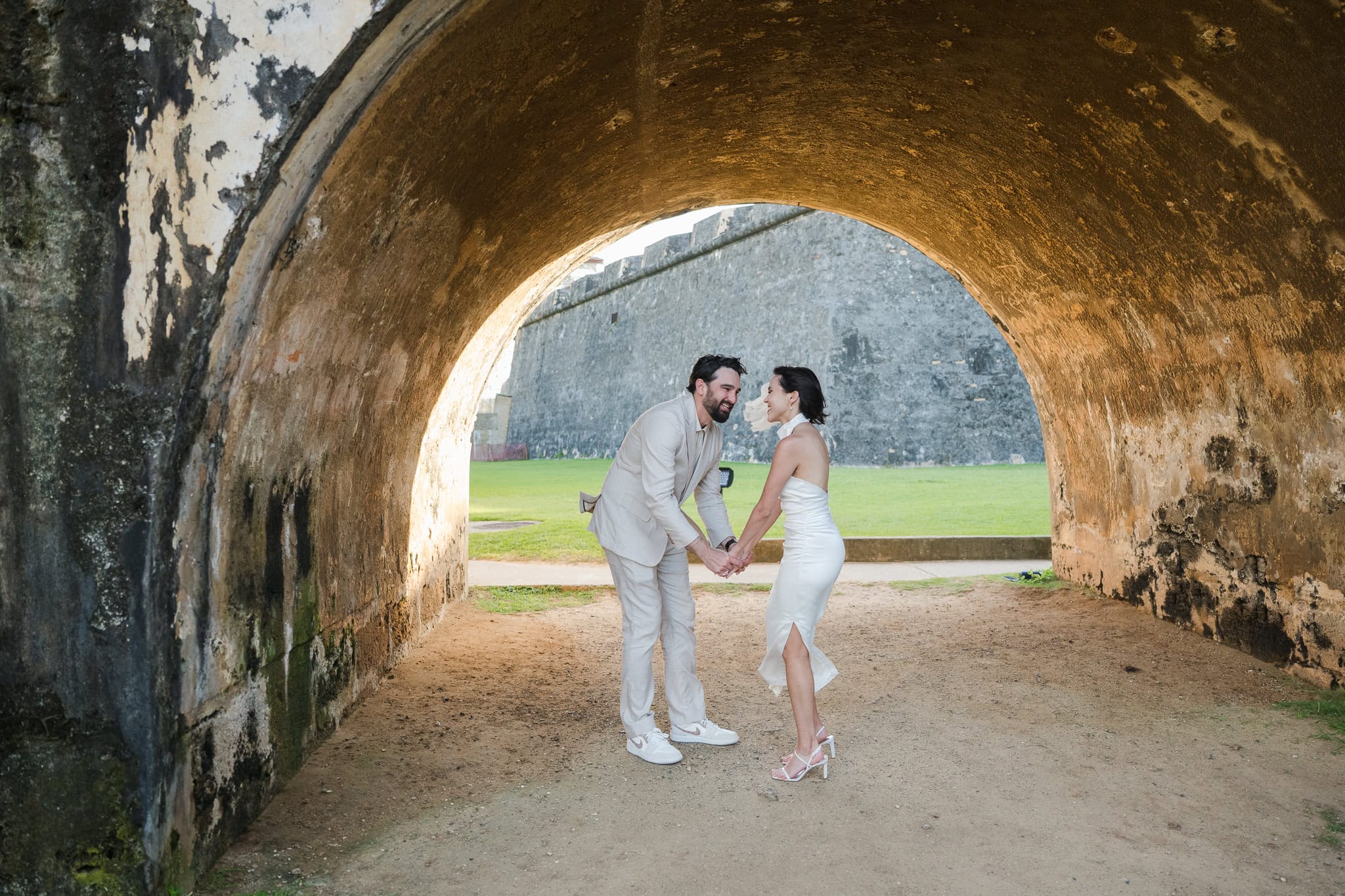 El morro fortress wedding ceremony by Old San Juan wedding photographer