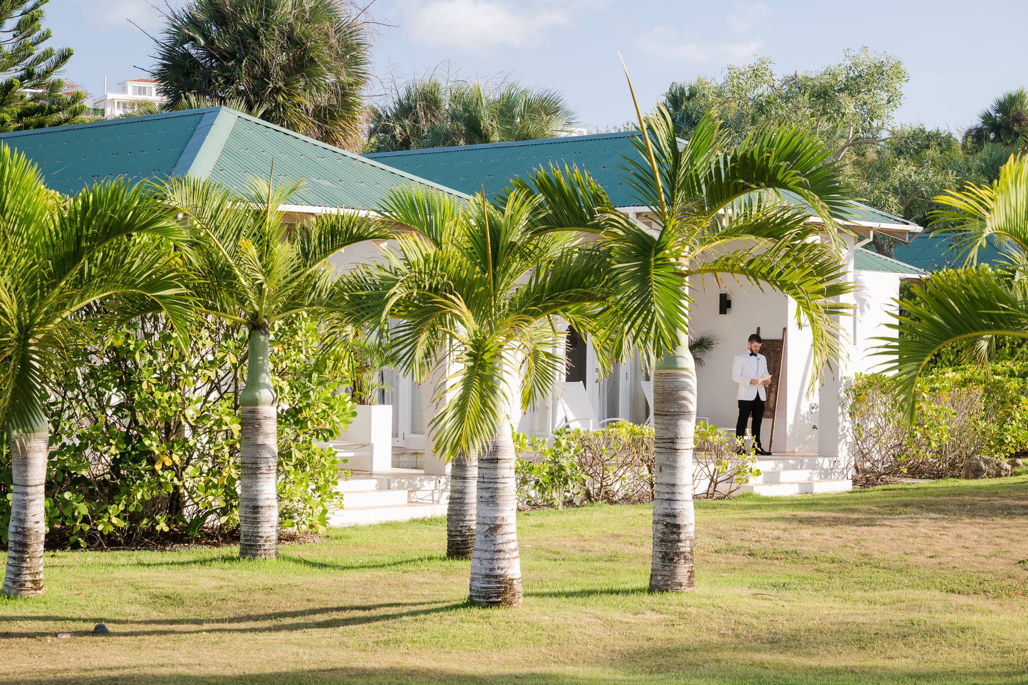 Villa Montana Beach Resort wedding ceremony by the gazebo in Puerto Rico