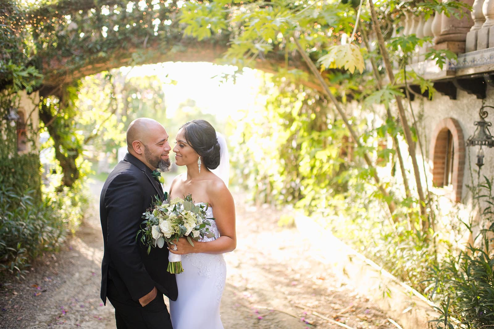 Intimate destination wedding photography in Hacienda Siesta Alegre