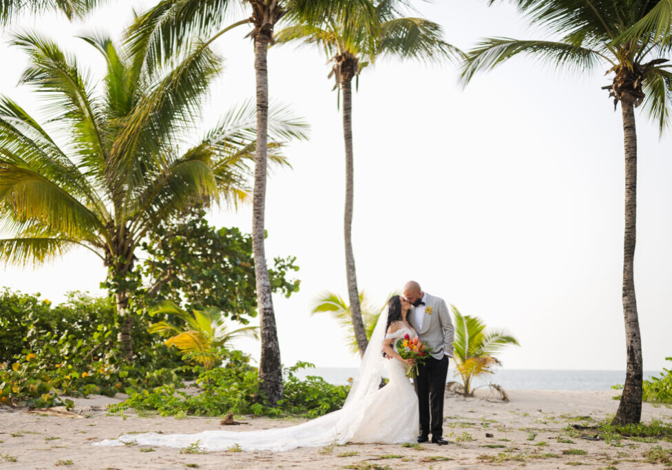 boda-marriott-courtyard-isla-verde-wedding-photography-puerto-rico-043